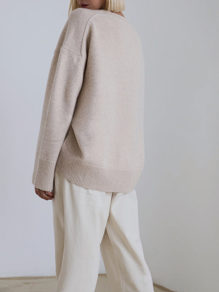 Women's round neck oversized pullover sweater
